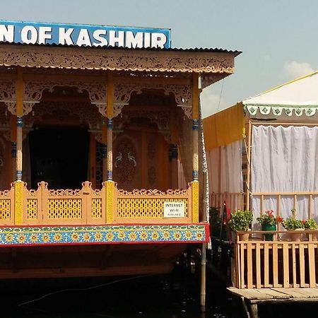 Houseboat Moon Of Kashmir Srīnagar Exterior foto